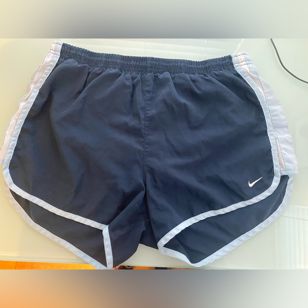 Women’s Nike Tempo Running Shorts Small